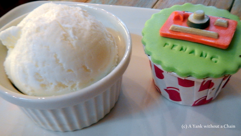 I treated myself to a cute chocolate cupcake and ice cream at the Camera Museum